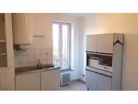 appartement f1 de 18 59 m² dans résidence au calme proche gare sncf