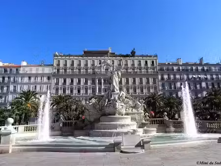 location locaux professionnels 4 pièces 86 m² à toulon (83000)  2 400 €