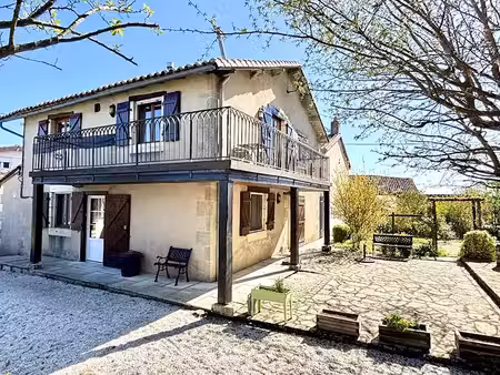 vente maison 11 pièces 213 m² à ventouse (16460)  169 900 €