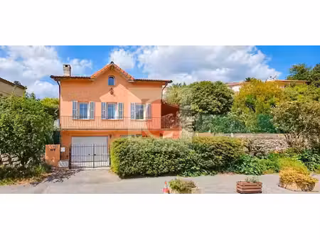 vente locaux professionnels 4 pièces 83.1 m² à vence (06140)  638 000 €