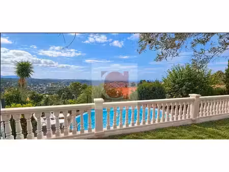 vente locaux professionnels 4 pièces 83.1 m² à vence (06140)  658 000 €
