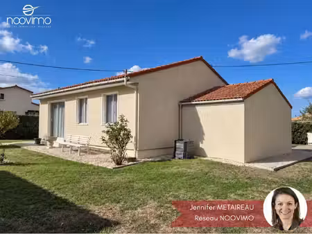 bourg - plain-pied non mitoyen 2 chambres avec garage sur 60