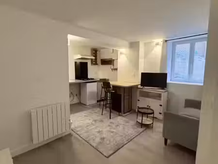 a louer  t1 meublé à la mulatiere