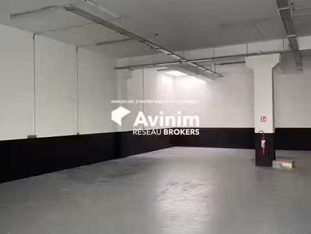 location entrepôt villejuif 94800 228m²