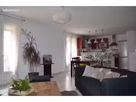 duplex lumineux - 81 m² utiles - calme absolu - parking intérieur