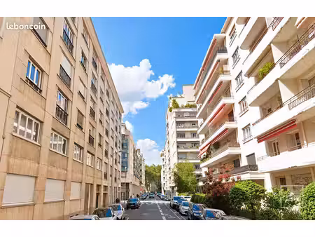 parking/box 16 m² lyon