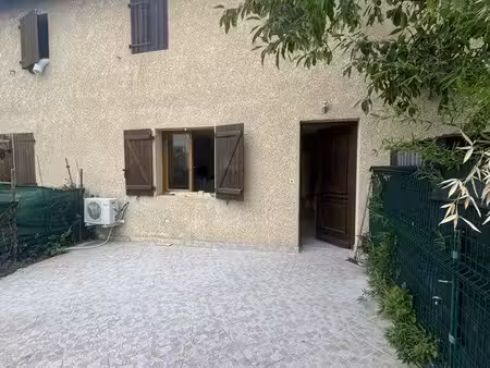duplex rénové 44 m² + terrasse 28 m² – vaulx-en-velin village