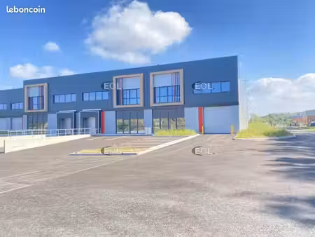 local d'activité 447 m²