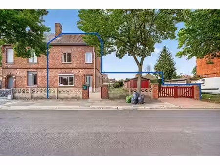 te renoveren woning met zeer veel potentieel  rustig gele...