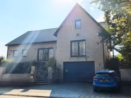 marcinelle – appartement lumineux  calme et proche de tout.