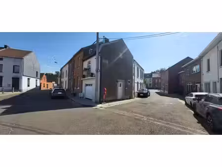 maison 2 façades & 1 ch & garage