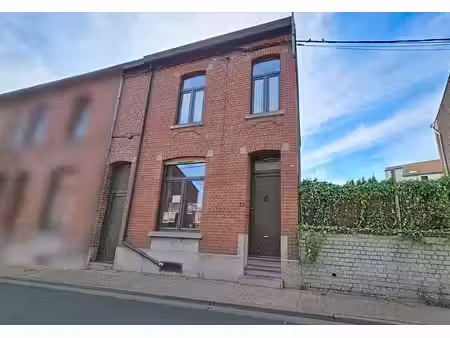 maison 3 façades avec cour