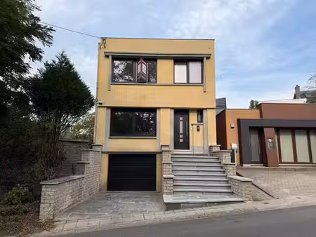 agréable habitation 3 chambres entièrement rénovée