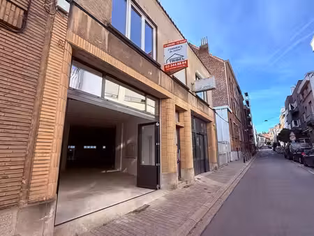 vaste commerce casco de 300m²! a visiter!!!