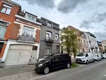 lumineuse maison unifamiliale de 3 chambres avec jardin
