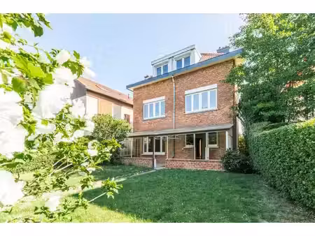 stockel - superbe villa à haut potentiel  garage et jardin