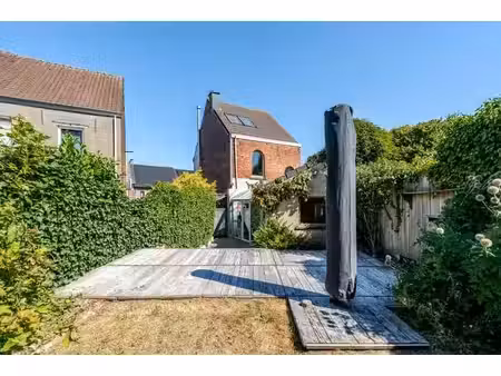 maison de caractère avec 3 chambres et grand jardin à lede