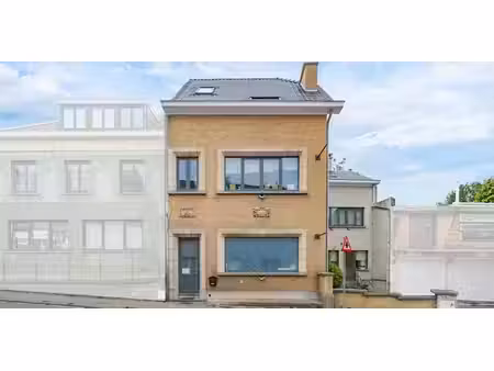 usage mixte à vendre à rhode-saint-genèse pour € 595.000