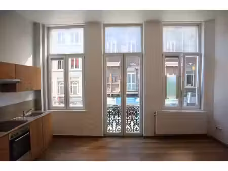 idéal pour colocation - appartement à 2 pas de la médiacité