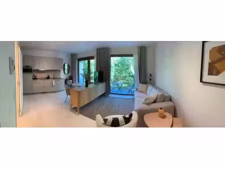 appartement moderne avec vue sur parc à watermael-boitsfort