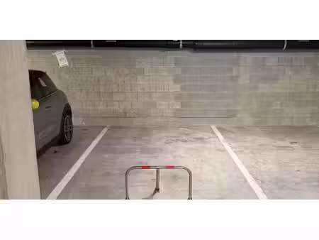 garage à louer à hasselt pour € 105