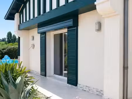 villa 146 m²  piscine et studio indépendant