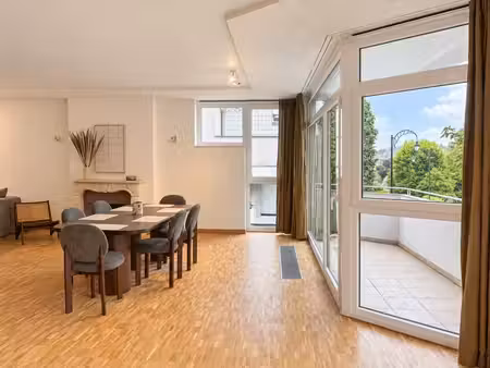 appartement meublé 3 ch. avec terrasse ouest