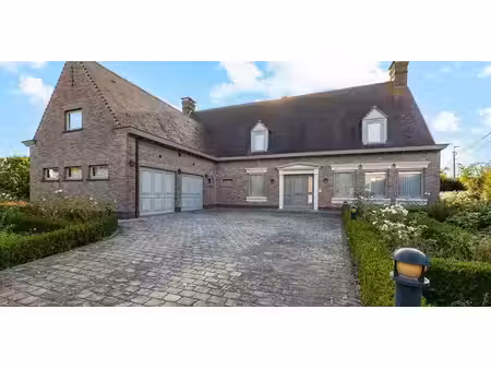 maison à vendre à outer pour € 680.000 avec 4 chambres à coucher
