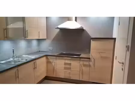duplex à louer à sint-lambrechts-herk pour € 880 avec 2 chambres à coucher