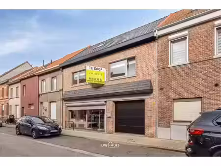commercieel te koop in sint-niklaas met 3 slaapkamers