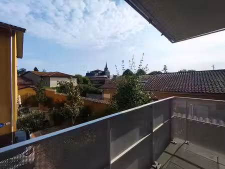 t2 de 44 16m2 aux normes pmr (2023) avec balcon et parking