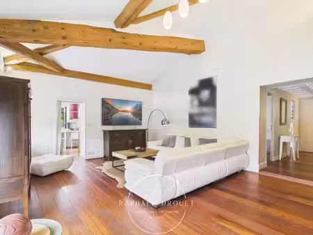 collonges-au-mont-d’or — duplex meublé de caractère avec 3 chambres et bureau  dans une ré