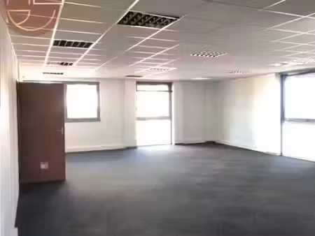 location locaux professionnels 229 m² à colomiers (31770)  3 186 €
