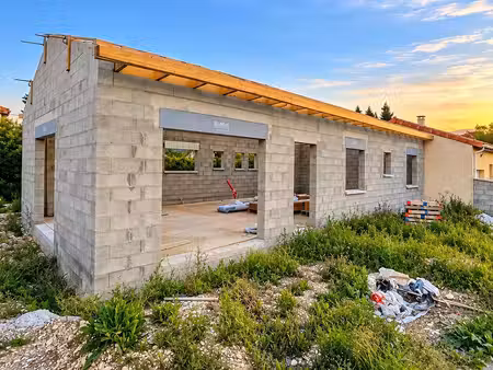 maison neuve à terminer 101m2