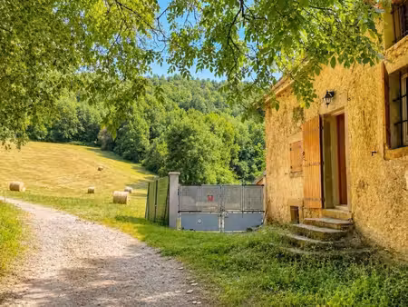 maison familiale dans un hameau isolé – calme et nature garantis