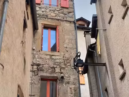 maison dans le centre de florac