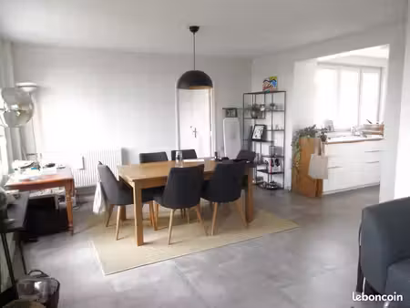 appartement 3 pièces 77 m²