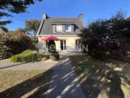 maison à vendre  bourg de monterblanc  85m²  3 chambres avec sous-sol et 800 m² de terrain