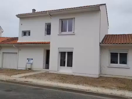 st medard de guizieres maison type 5 avec garage attenant