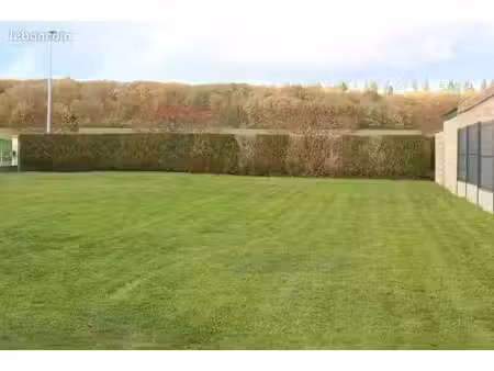 terrain constructible neuf à vendre