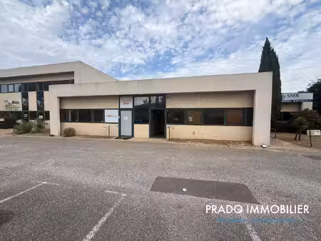 local commercial à louer