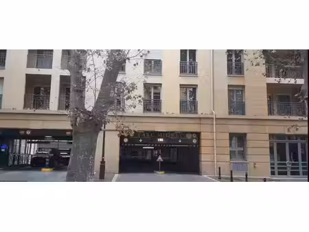 parking à louer