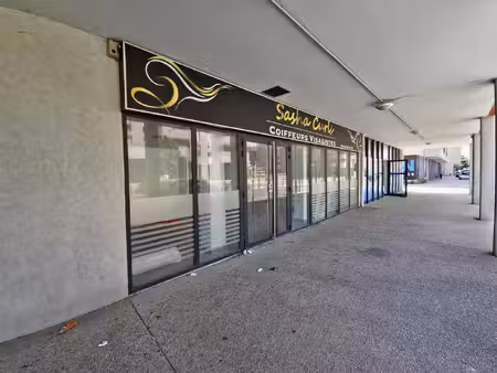 local commercial à louer