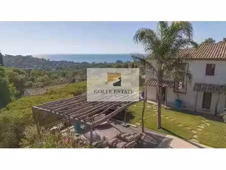 vente villa 4 pièces 135 m² à la croix-valmer (83420)  1 990 000 €