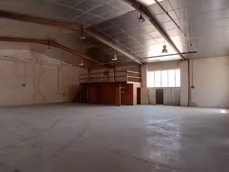 entrepôt à louer