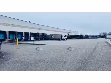 entrepôt à louer