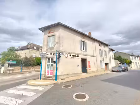 immeuble mixte de 156 m² à aixe-sur-vienne