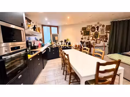 appartement a vendre coeur du village de roquebrune sur argens