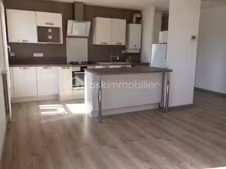 appartement de 69 89 m² à saint-pierre-du-perray