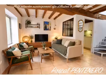 t3 de charme de 63 m² au cœur de villars-les-dombes – poutres apparentes – gare à 3 min à 